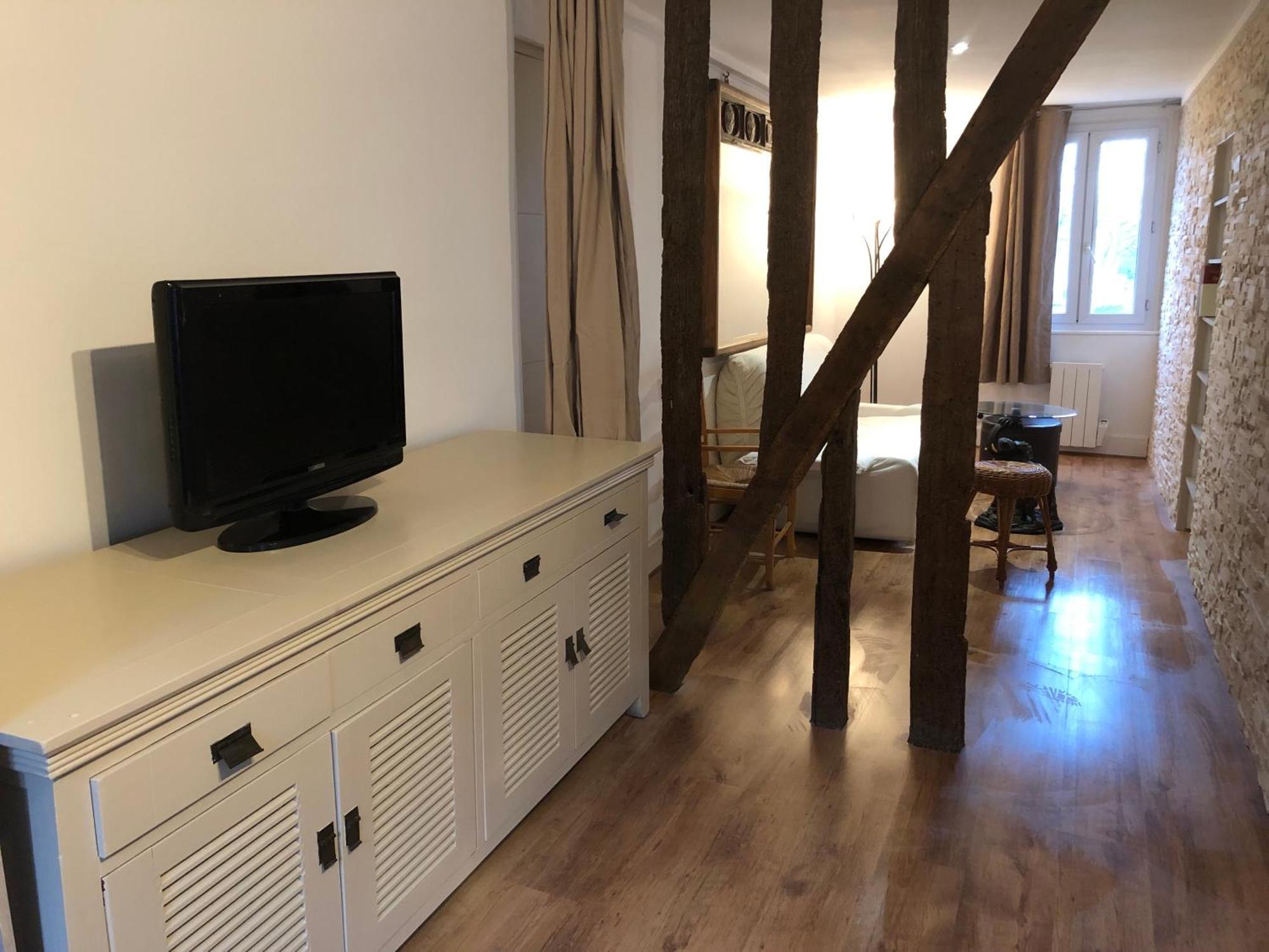 Gite Ancien Relais De Saint-Jacques La Roche-Guyon Ngoại thất bức ảnh