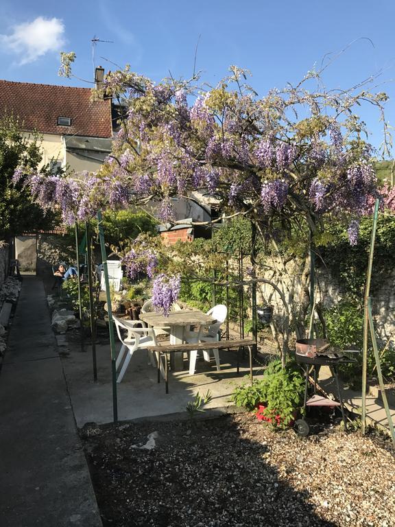 Gite Ancien Relais De Saint-Jacques La Roche-Guyon Ngoại thất bức ảnh